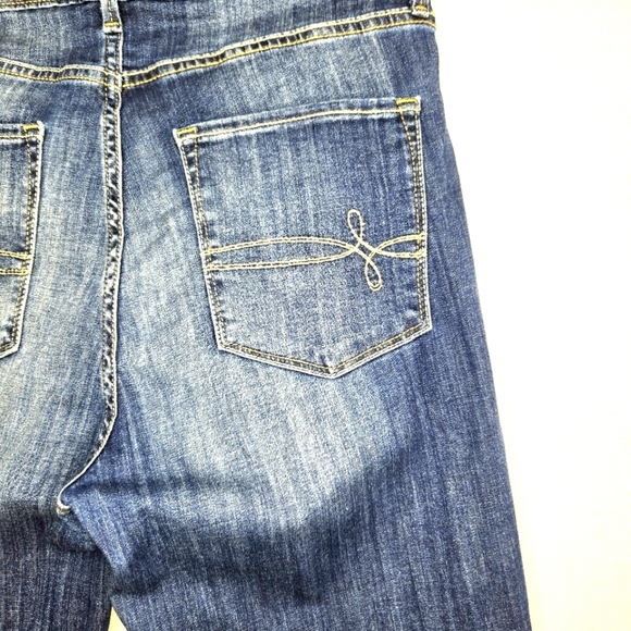 Levi's Denizen High Rise Ankle Slim Jeans. Blue, Size 10/30. - Picture 10 of 14